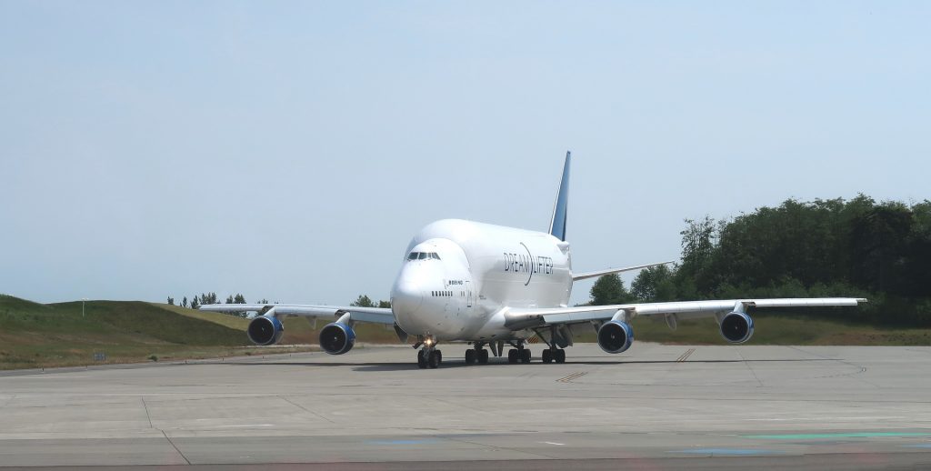 Les Airbus A321 : Conversion de la version « passager » à la version « P2F » en avions- cargo
