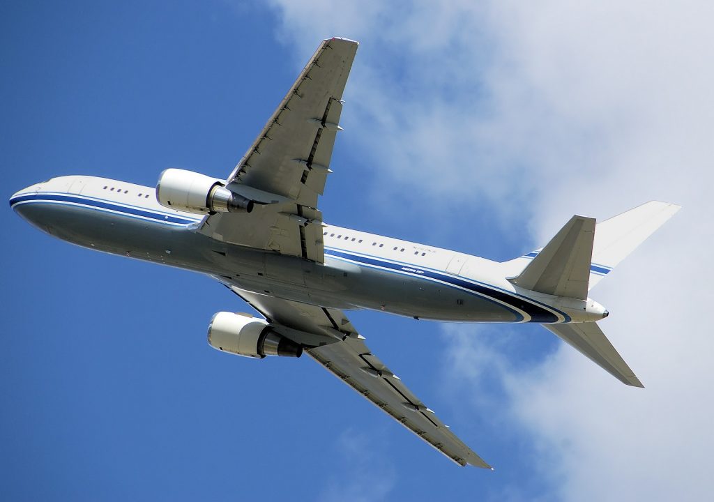 Coronavirus: un Boeing d’Air Tahiti Nui réalise le plus long vol domestique du monde