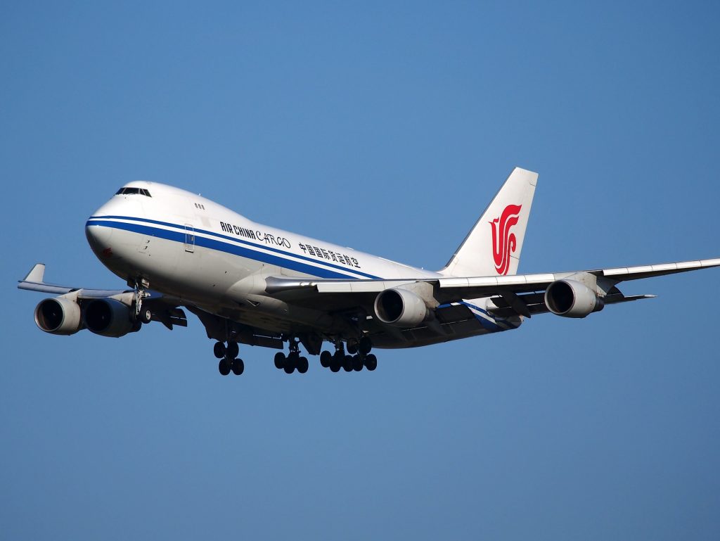 Covid-19 : l’aéroport de Wuhan rouvre ses pistes pour un nombre de vols commerciaux intérieurs