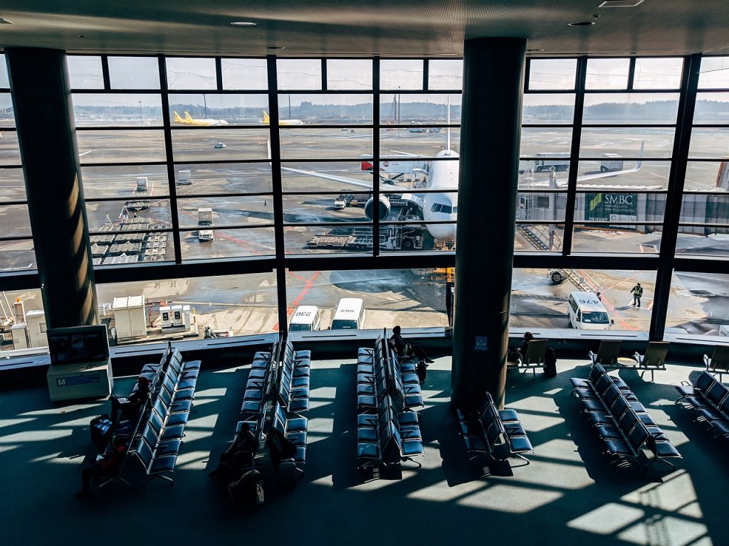 Se garer à l&rsquo;aéroport de Lyon : Nos Conseils pour cet été !